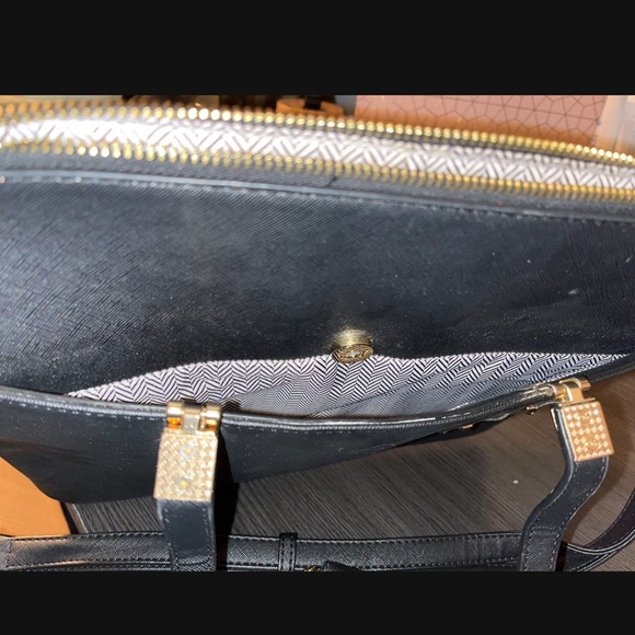 Black purse & wallet. - Picture 3 of 5